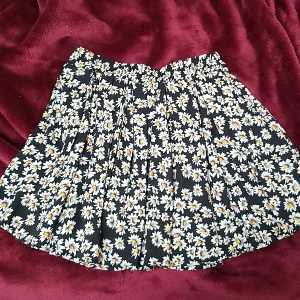 Brandy Melville skirt